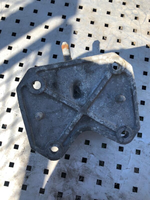 de81ee06f08e1fed6f1010adcc1ace48