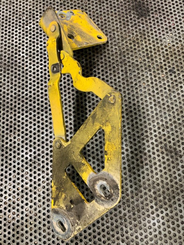 ZAWIAS POKRYWY MASKI LEWY VW LT II 2D0823301B