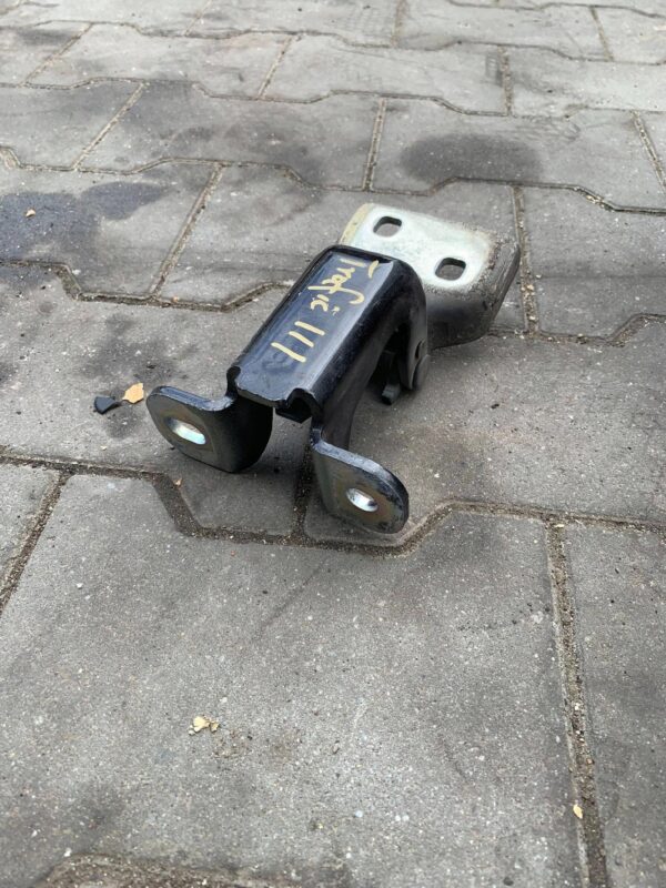 ZAWIAS DRZWI PRZÓD TRAFIC III 804005400R 93450652