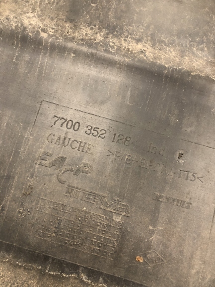 LISTWA DRZWI LEWY TYŁ MASTER II 1.9 7700352128