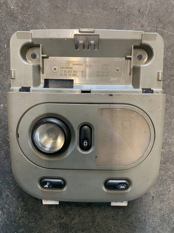 LAMPKA PODSUFITKI RENAULT MASTER II 7700353180