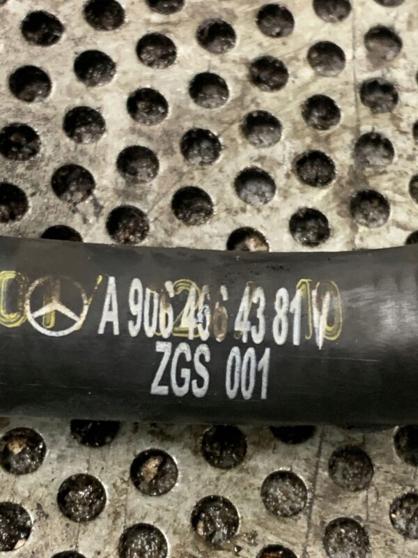 Mercedes-Benz Sprinter W906 2007 Z przodu Przewody układu wspomagania