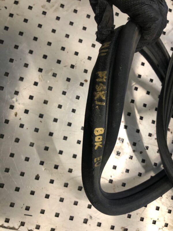 USZCZELKA BOK NISKI MASTER II 2.5 EU