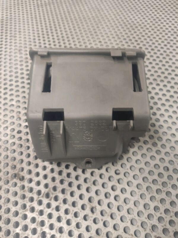 585333ace76ce2c9ccebfc12d50936cd