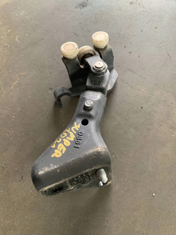 ROLKA DRZWI PRAWA JUMPER 14-