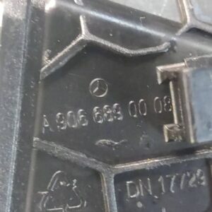 KRATKA GŁOŚNIKA BOCZNEGO DESKI ROZDZIELCZEJ MERCEDES SPRINTER A9066890008