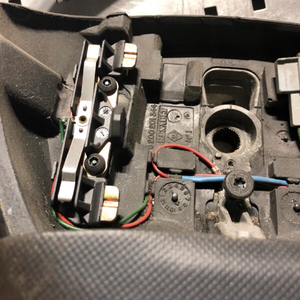 KIEROWNICA RENAULT TRAFIC VIVARO 8200201344