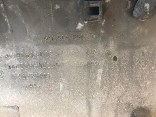 LISTWA DRZWI PRAWA SPRINTER 906 A9066905082