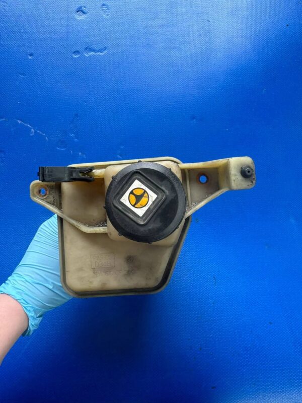 ZBIORNICZEK PŁYNU WYRÓWNAWCZEGO CITROEN JUMPER III 2.2 B-HDI