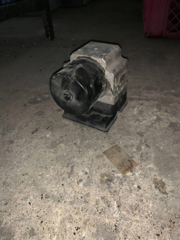 0947342118e54fc8728eff25e94b77f2