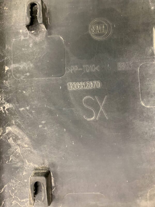 acc5bf5bfdb1af3a12a589a2aef49470