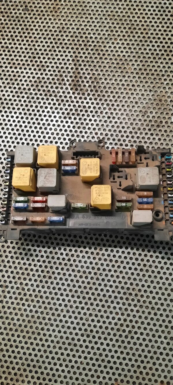 Mercedes-Benz Sprinter W901 W902 W903 W904 2003 Przekaźniki