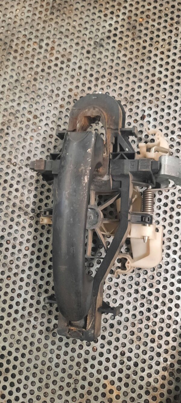 KLAMKA DRZWI 4H0813352E VOLKSWAGEN T5