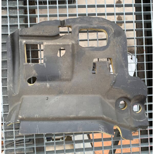 IZOLATOR KOMPUTERA POKŁADOWEGO 8200207229 RENAULT TRAFIC