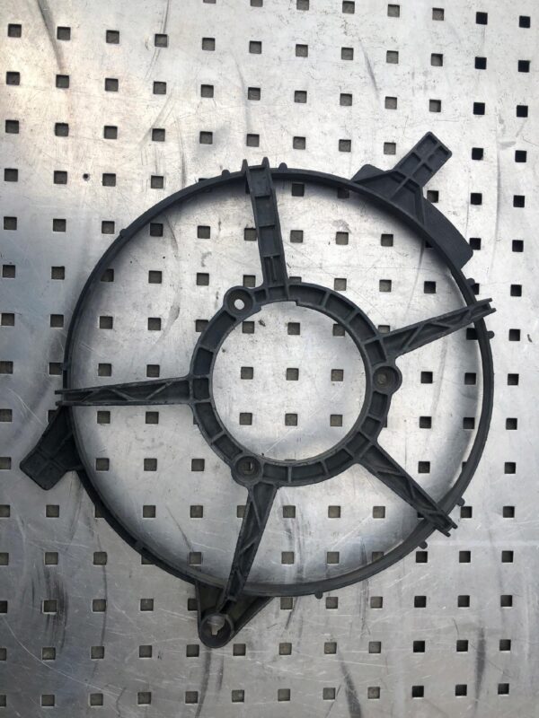 OSŁONA WENTYLATORA MERCEDES VITO 6385000593