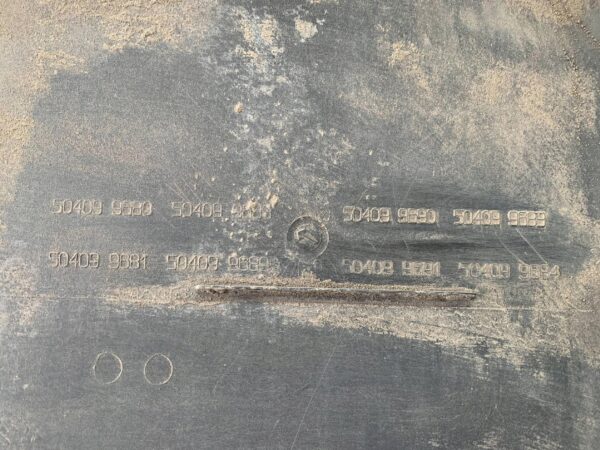 LISTWA DRZWI TYLNYCH IVECO DAILY 06- 504099680 504099681