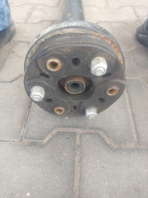 WAŁ NAPĘDOWY MERCEDES W204