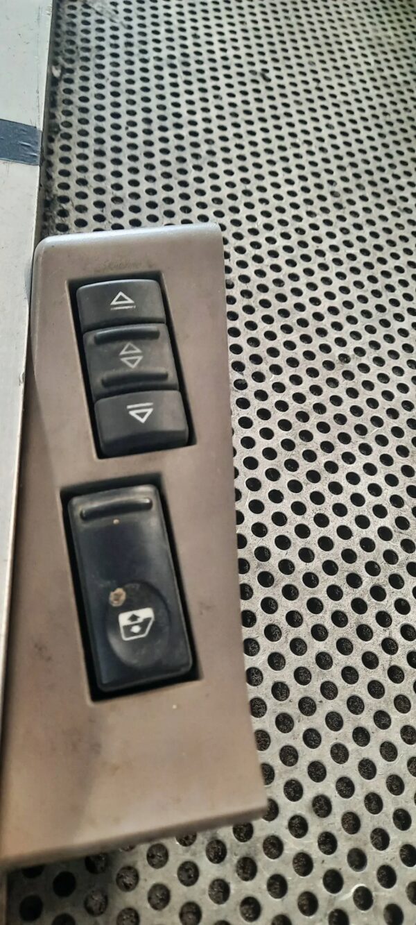 PRZYCISKI SZYBY 9269199007 RENAULT MASTER