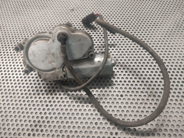 SILNICZEK WYCIERACZKI FORD TRANSIT MK6 YC1517W400CH