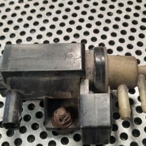 ZAWÓR PODCIŚNIENIA MERCEDES A0061536628