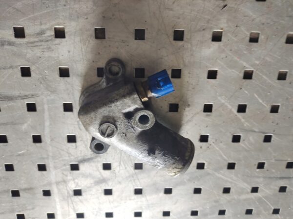 KRÓCIEC TERMOSTATU RENAULT MASTER II 3.0 FV