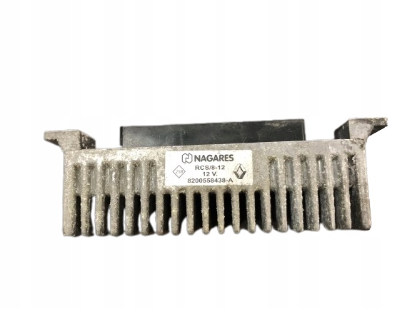 PRZEKAŹNIK ŚWIEC TRAFIC III 1.6 8200558438A