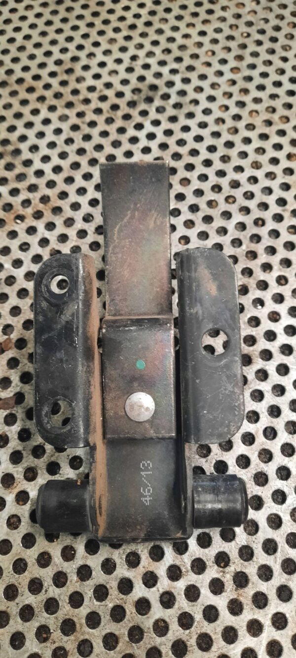 OGRANICZNIK DRZWI TYLNYCH 824300006R RENAULT MASTER