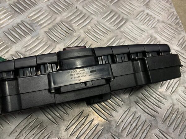 PANEL PRZEŁĄCZNIK AWARYJNYCH VITO VIANO 6395453407