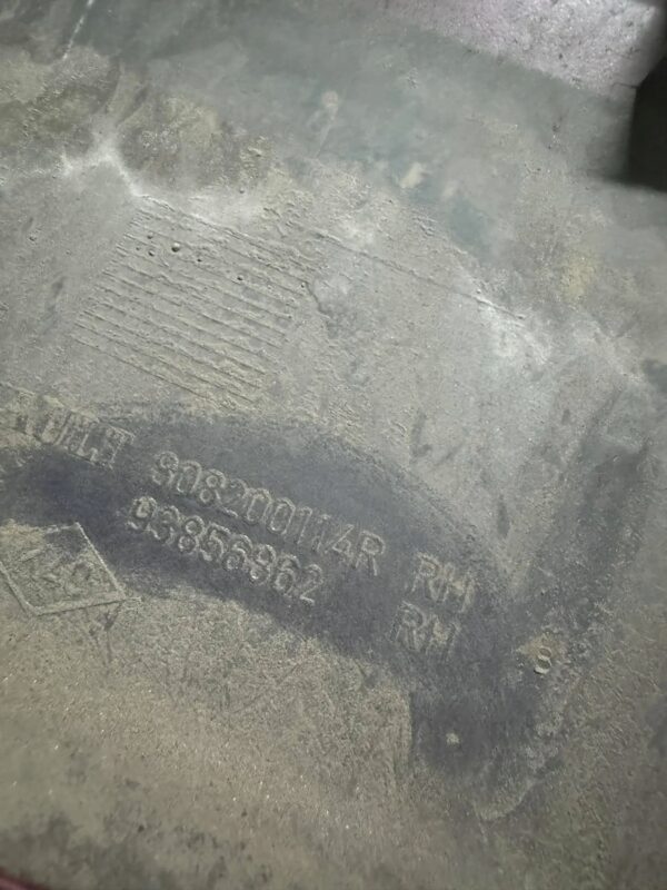 LISTWA DRZWI PRAWY PRZÓD RENAULT TRAFIC 808200114R CHA1