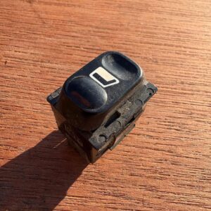 PRZYCISK SZYB BERLINGO II