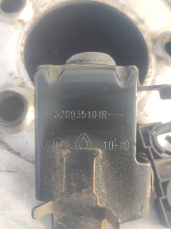 40f0999d8e45e2f4b1aaa0744d0950c4