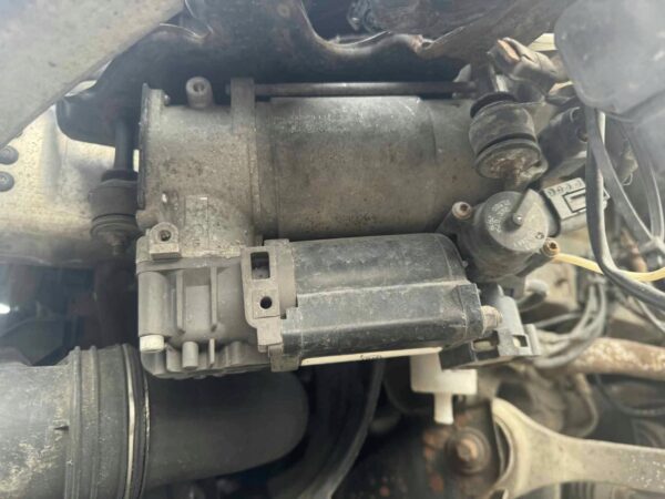 KOMPRESOR ZAWIESZENIA MERCEDES W211 E-KLASA E320 CDI 4154031120