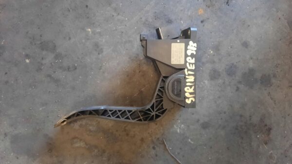 f8d4b588cc3f9f5aa4f39e250218eef9