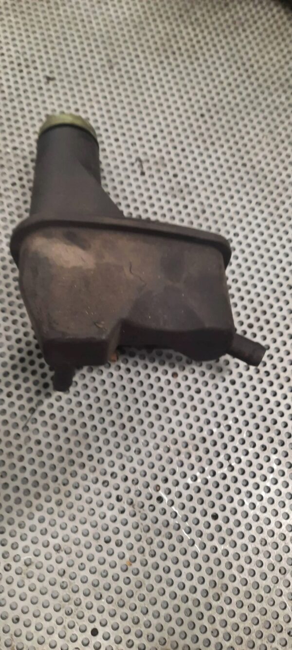 f90d0e60b7d1e8d5777dbae5683fb89e