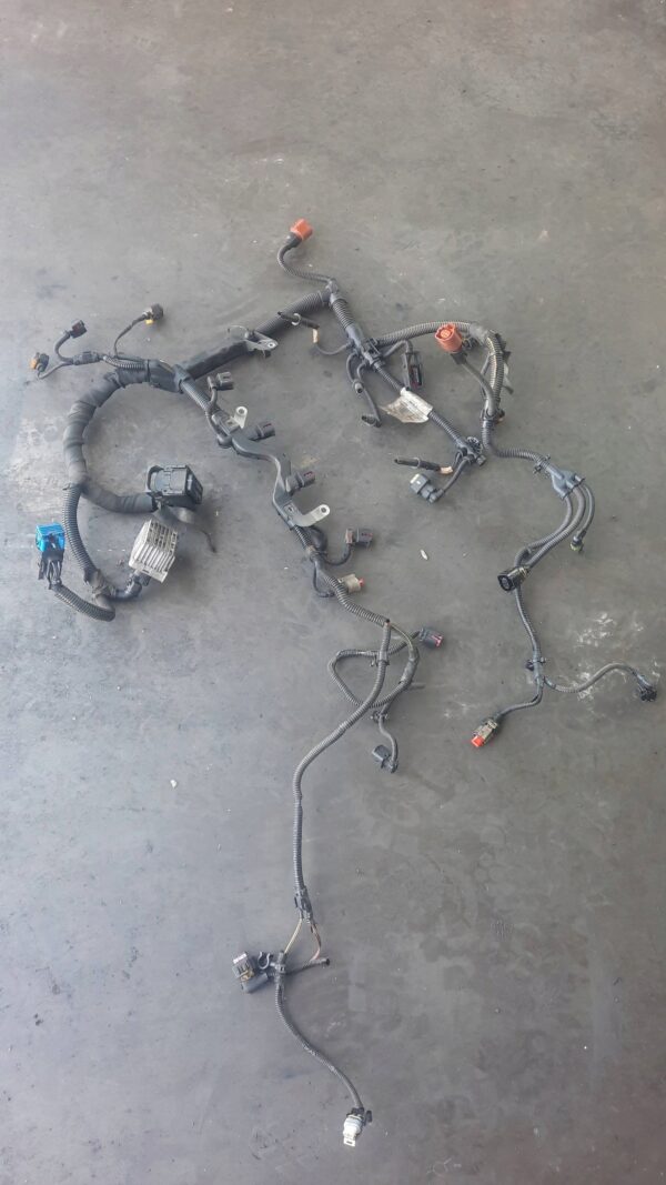 WIĄZKA PRZEWODÓW SILNIKA INSIGNIA A 08-17 55562748