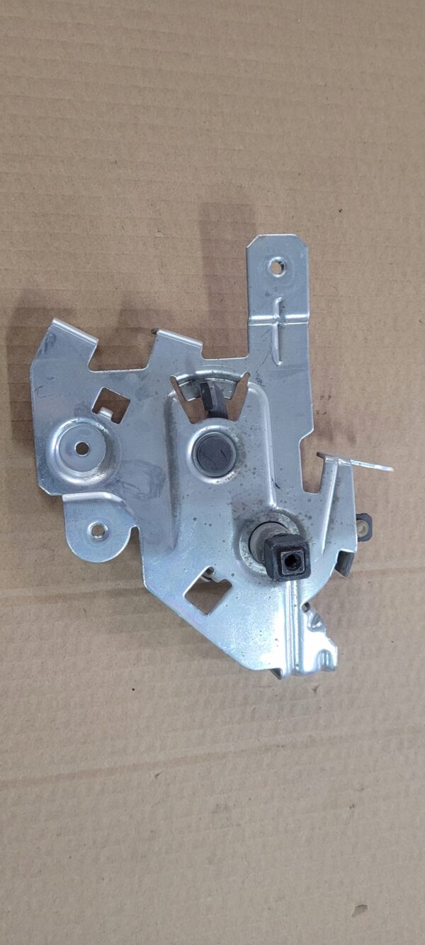 ZAMEK DRZWI PRZESUWNYCH RENAULT TRAFIC 8200904015E