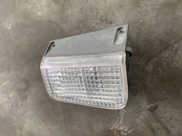 LAMPA PRAWA TYLNA PRZECIWMGIELNA TRAFIC II 1.9