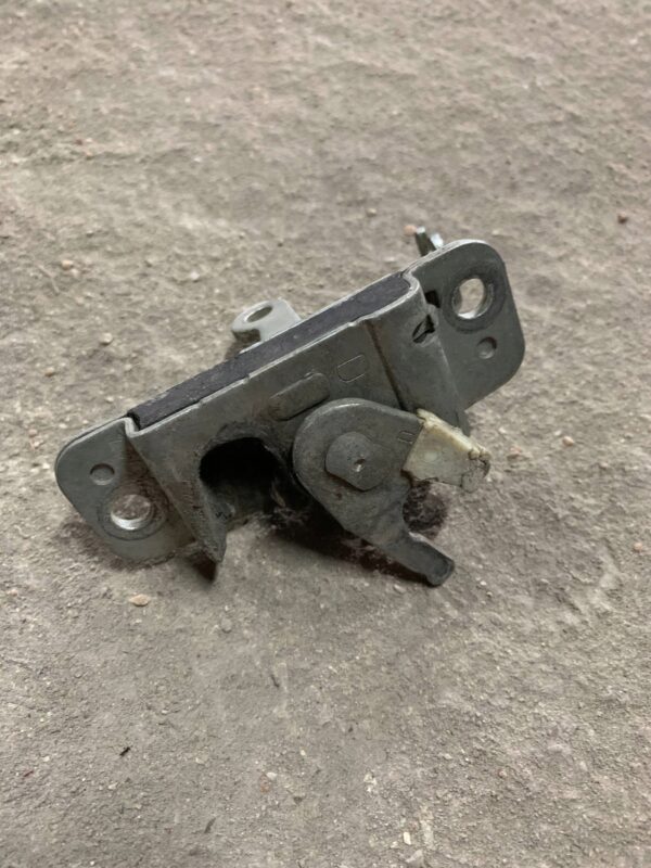 ZAMEK DRZWI PRZESUWNYCH PRAWY CITROEN BERLINGO