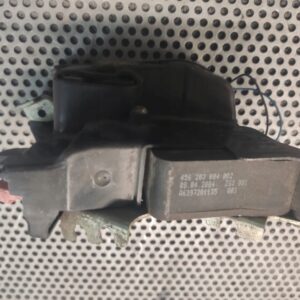 ZAMEK DRZWI LEWYCH MERCEDES VITO 639 A6397201135