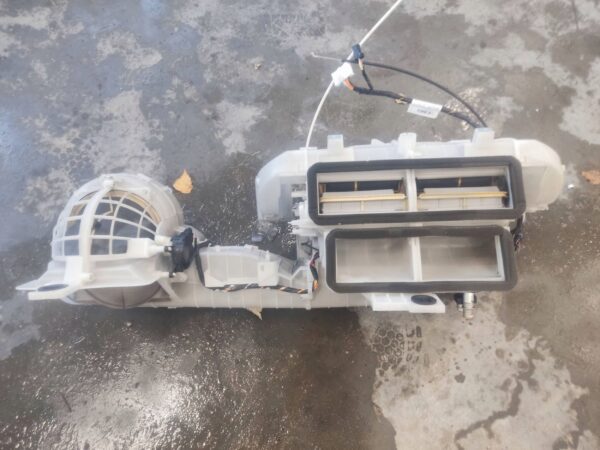 68458da42e33af986056bc3b8ae95284