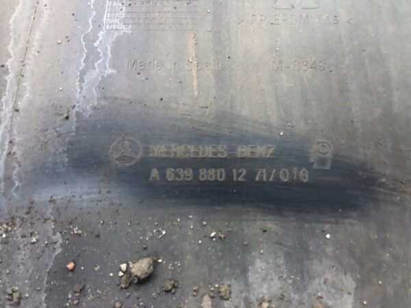 NAROŻNIK ZDERZAKA LEWY TYŁ VITO 639 A6398801271