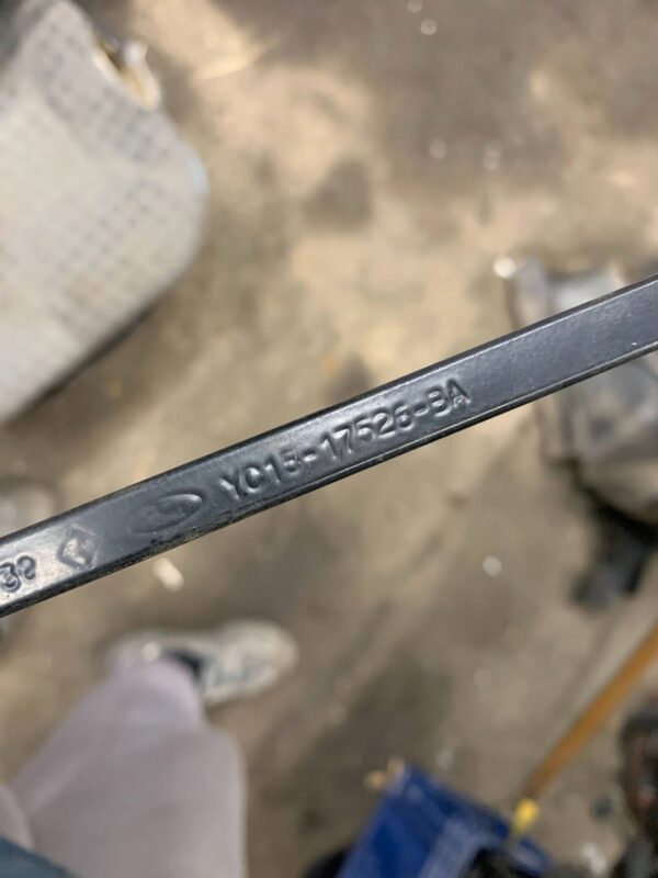 RAMIE WYCIERACZKI PRAWE YC1517526BA TRANSIT MK7