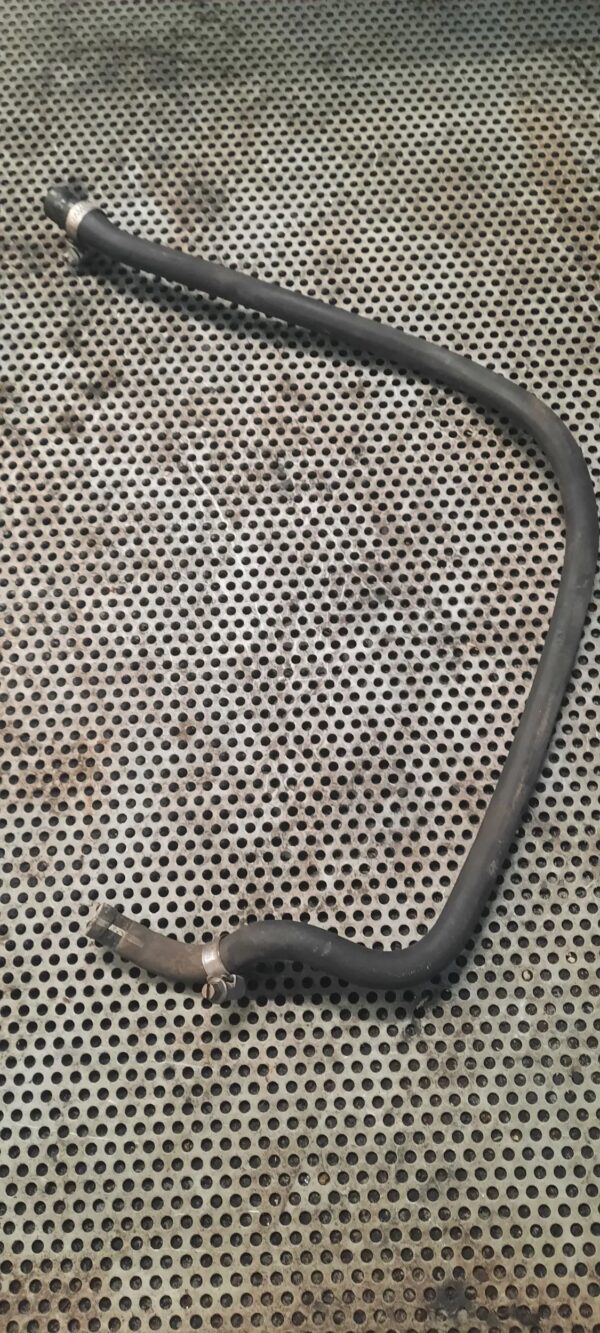 PRZEWÓD CHŁODNICY MERCEDES A6395012882