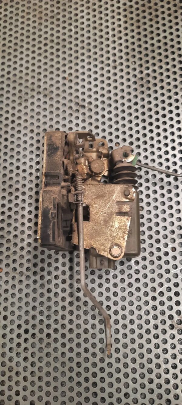 aa779e8d967250ded6534a032e9452ad