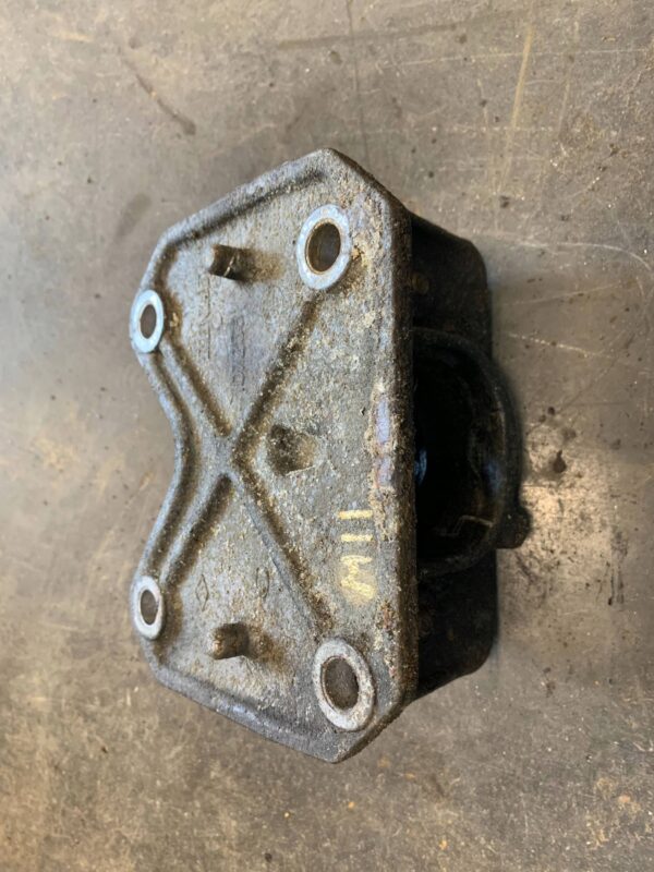 MOCOWANIE SILNIKA RENAULT MASTER II 107258