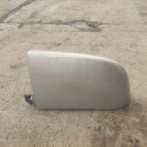 NAROŻNIK ZDERZAKA TYLNEJ LAMPY PRAWEJ RENAULT TRAFIC II 909000150R