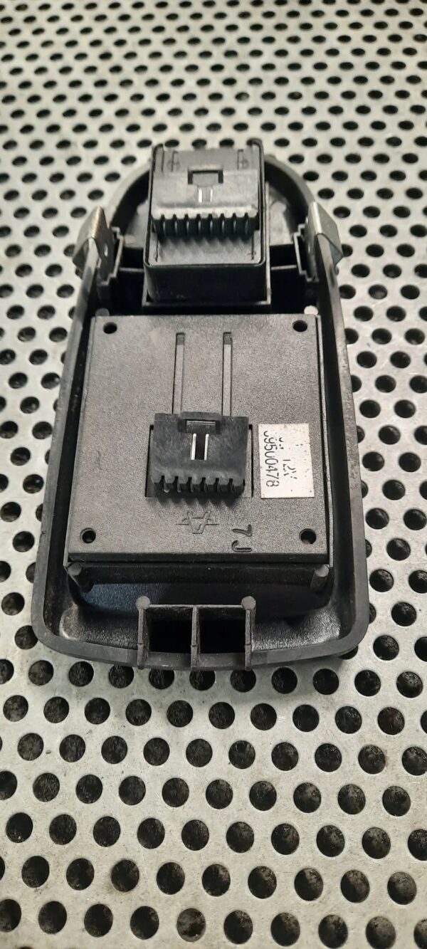 dabce176a54a9d630fe4bdcbeee5beb6