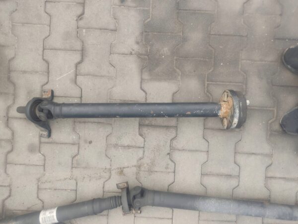 WAŁ NAPĘDOWY MERCEDES W204