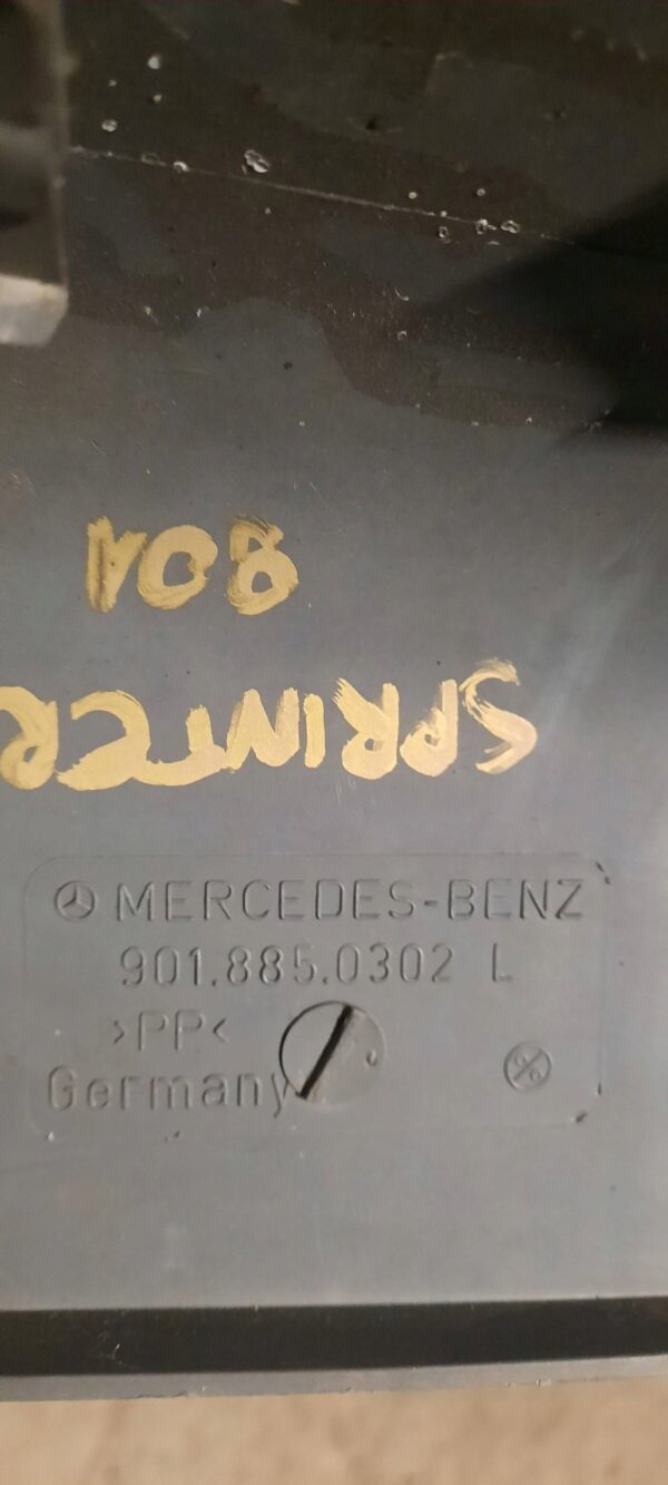 NAROŻNIK ZDERZAKA LEWY TYŁ SPRINTER W901 9018850302