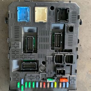 SKRZYNKA BEZPIECZNIKÓW BSI 281197595 JUMPY 2.0 HDI